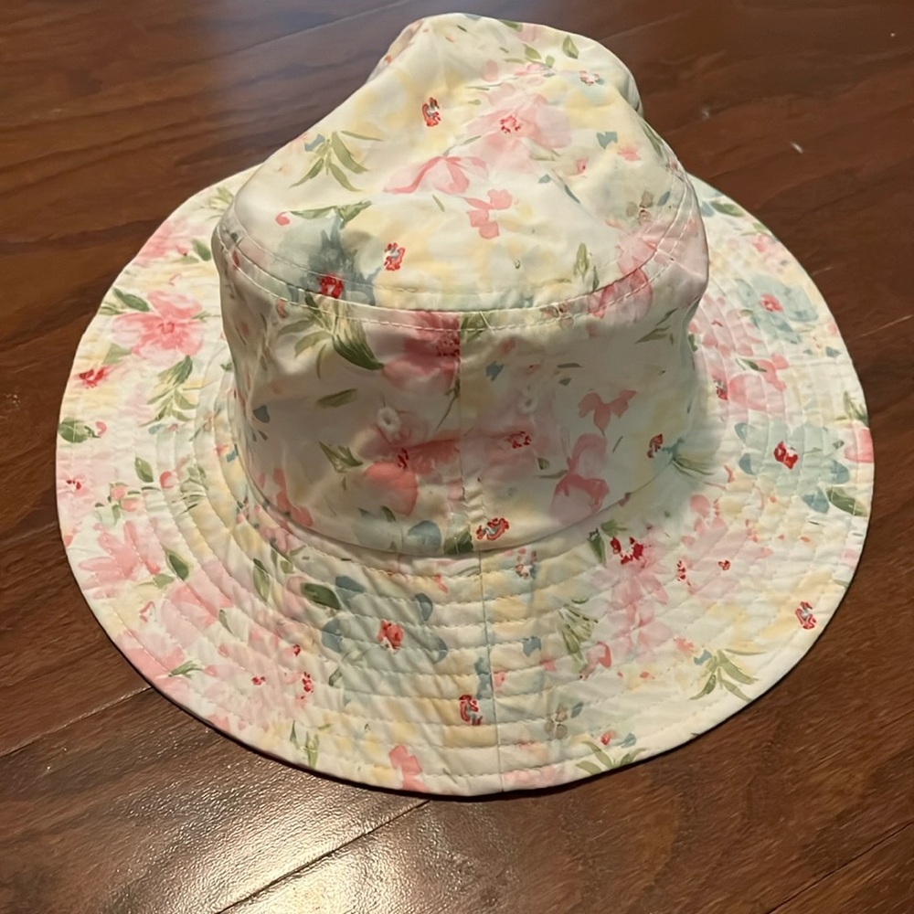 A+F floral bucket hat